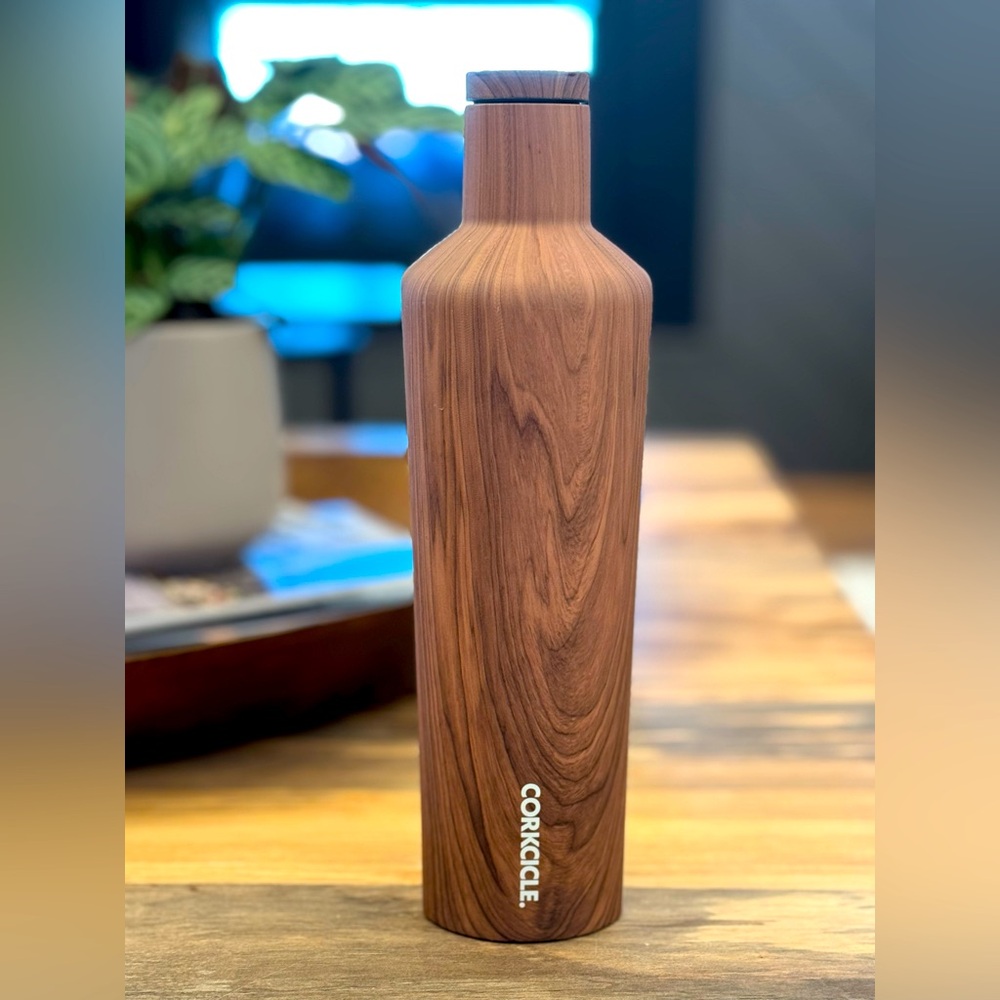Corkcicle Canteen Bottle 25 oz NWT wood grain